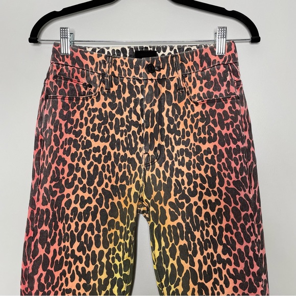 Mother High Waisted Looker Fray Jeans In Radioactive Paws Animal Print Size 25 - Picture 3 of 9